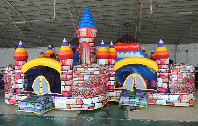 O projeto novo caçoa o castelo inflável com PVC de 0.55mm para o parque de diversões RQL-00203